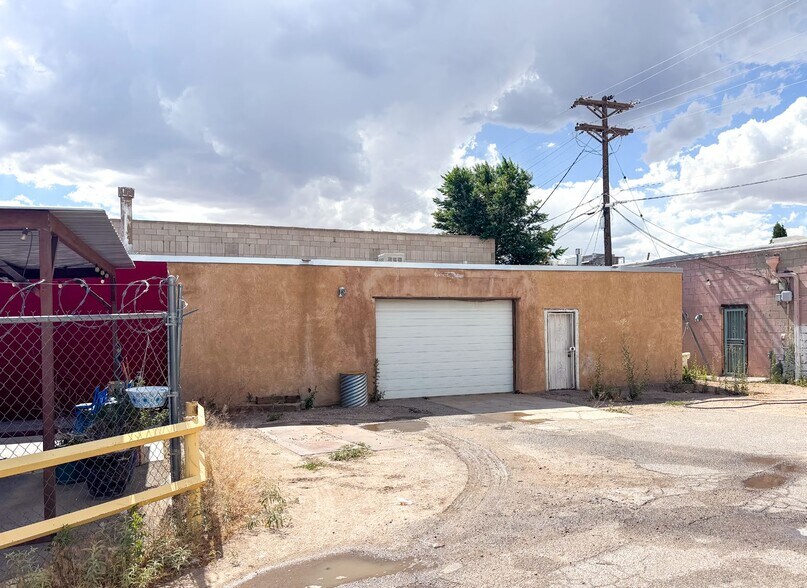 5513 Acoma Rd SE, Albuquerque, NM à vendre - Photo de l’immeuble – Image 3 sur 8