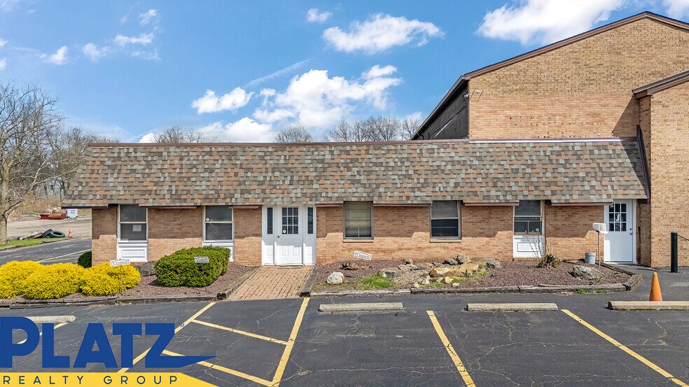 61 Railroad St, Canfield, OH à louer - Photo de l’immeuble – Image 2 sur 11