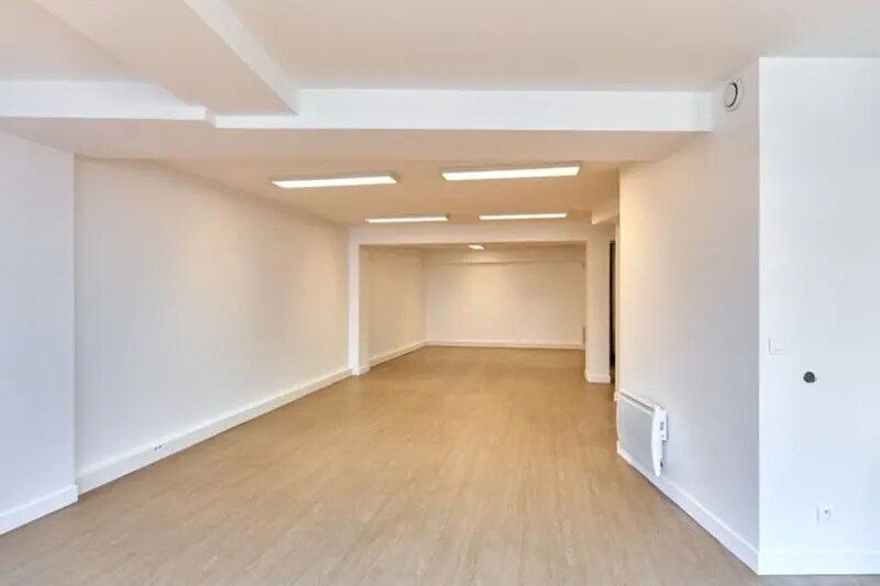 6 Rue Saint-Spire, Paris à louer - Photo intérieure – Image 3 sur 13