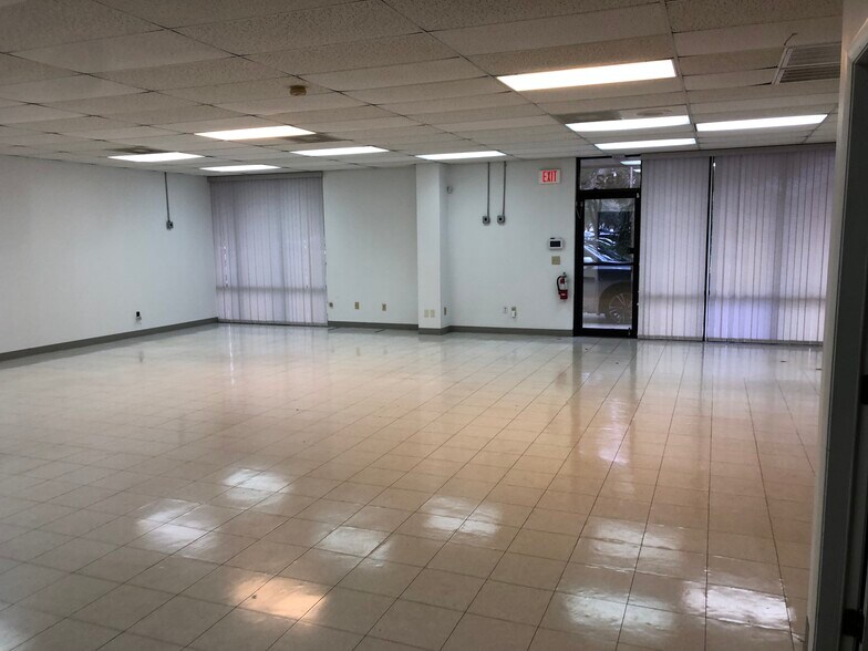 2290 N County Road 427, Longwood, FL à louer - Photo intérieure – Image 2 sur 7