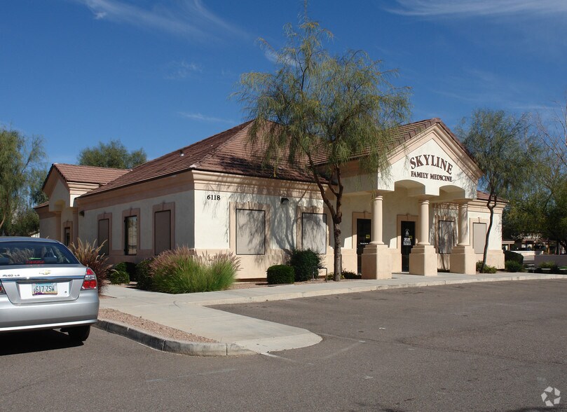 6118 E Brown Rd, Mesa, AZ à louer - Photo principale – Image 1 sur 4