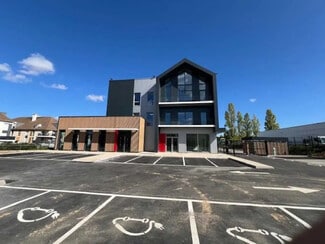 Plus de détails pour Bureau, Local commercial à louer