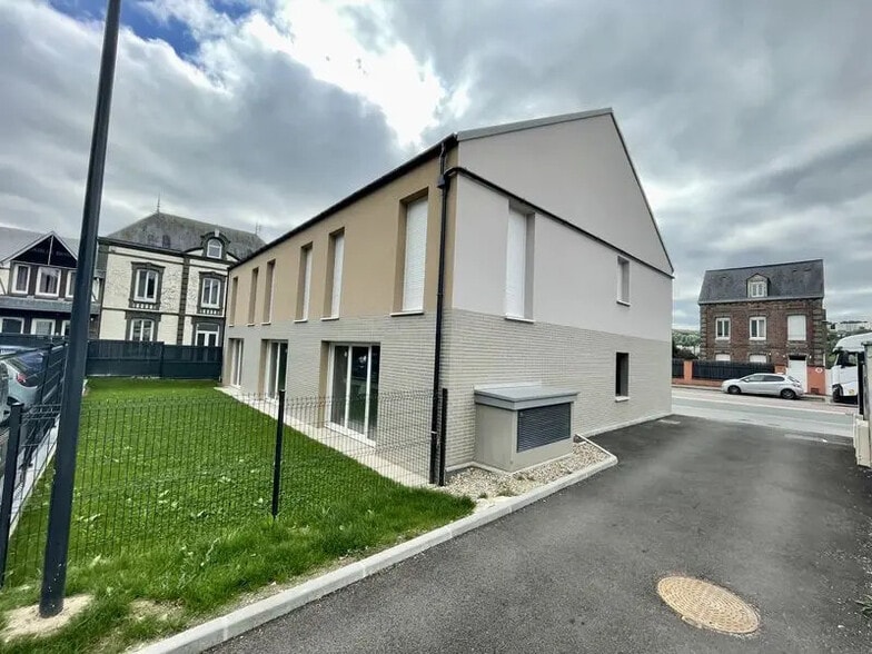 Bureau dans Déville-lès-Rouen à vendre - Photo de l’immeuble – Image 3 sur 6