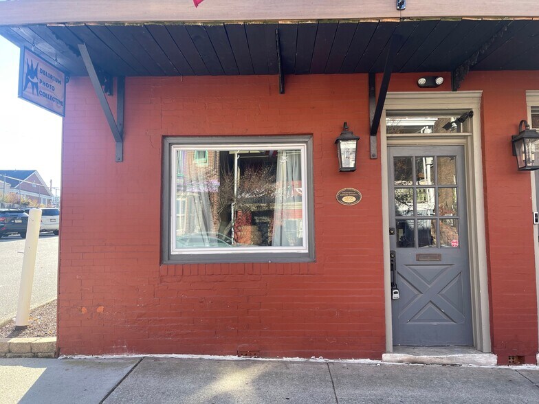 218 Church St, Phoenixville, PA à louer - Photo de l’immeuble – Image 3 sur 8