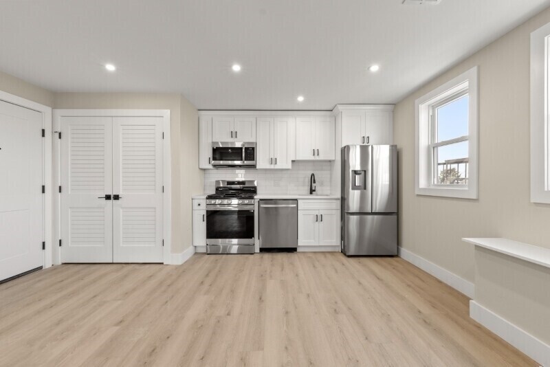 136 Elm St, Newark, NJ à vendre - Photo de l’immeuble – Image 3 sur 19