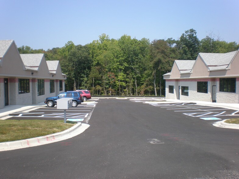 508 Shaw Ct, Severn, MD à louer - Photo de l’immeuble – Image 2 sur 4