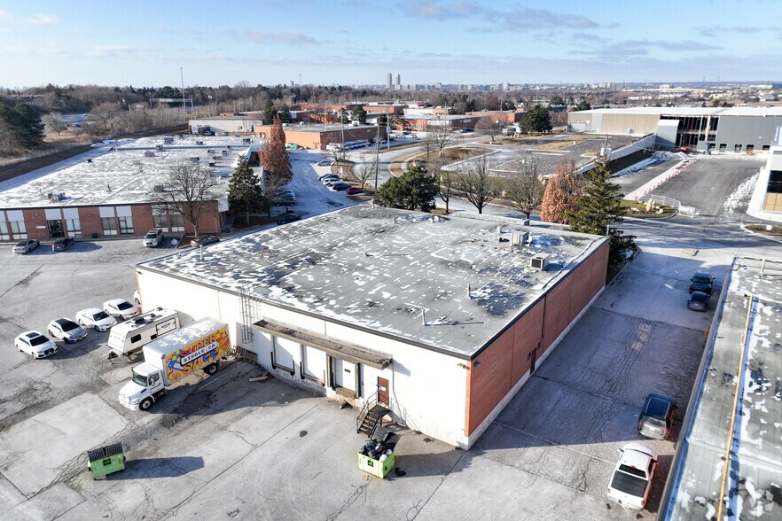 145 Idema Rd, Markham, ON à louer - Photo de l’immeuble – Image 2 sur 3