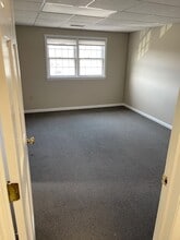 755 Main St, Monroe, CT à louer Photo intérieure– Image 1 sur 2