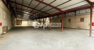 Plus de détails pour 5 Rue Des Maisons Neuves, Belleville-en-Beaujolais - Local d'activités à louer