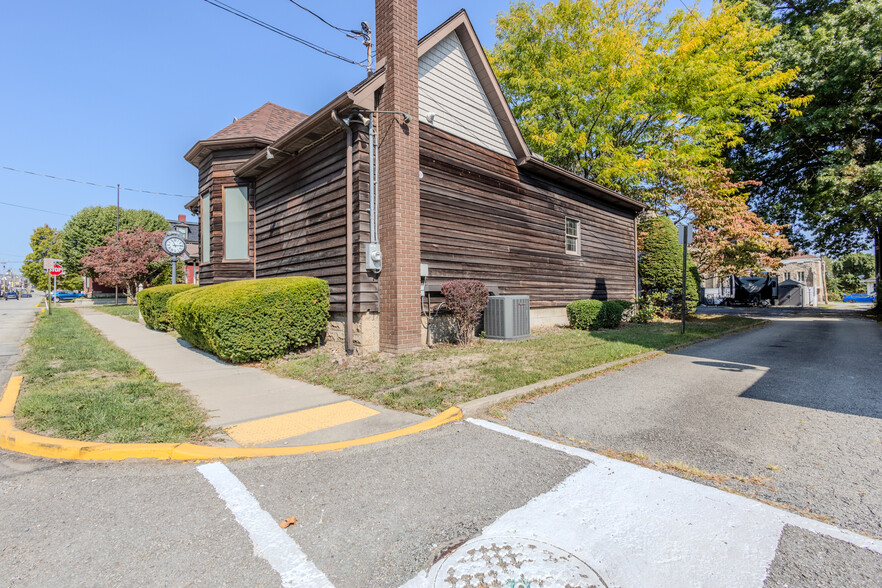 310 Mulberry St, Scottdale, PA à louer - Photo de l’immeuble – Image 3 sur 34