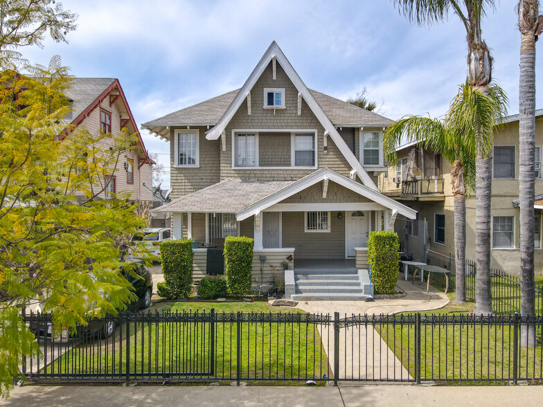 2939 Brighton Ave, Los Angeles, CA à vendre - Photo de l’immeuble – Image 1 sur 14