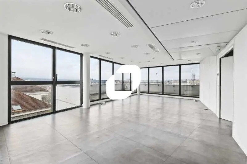 Bureau dans Rueil-Malmaison à vendre - Photo de l’immeuble – Image 2 sur 16