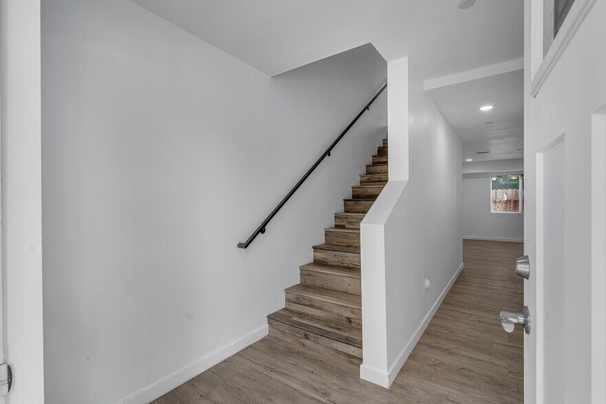 2042 E El Segundo Blvd, Compton, CA à vendre - Photo de l’immeuble – Image 3 sur 51
