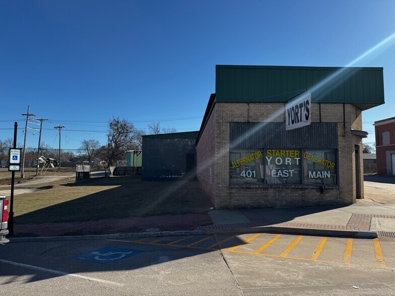 401 E Main St, Shawnee, OK à vendre - Photo de l’immeuble – Image 3 sur 11