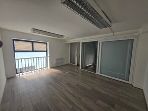 544-546 Ley St, Ilford à louer Photo intérieure– Image 2 sur 8