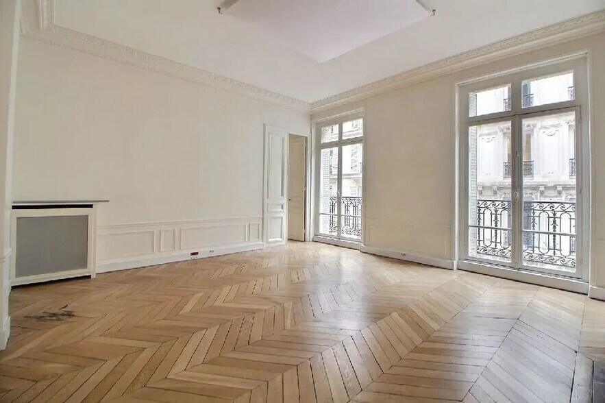 Bureau dans Paris à louer - Photo de l’immeuble – Image 2 sur 7