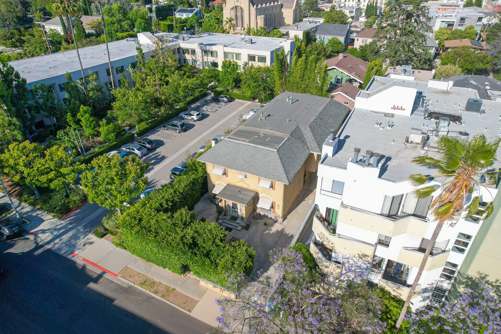 320 Westminster Ave, Los Angeles, CA à vendre Photo de l’immeuble– Image 1 sur 9