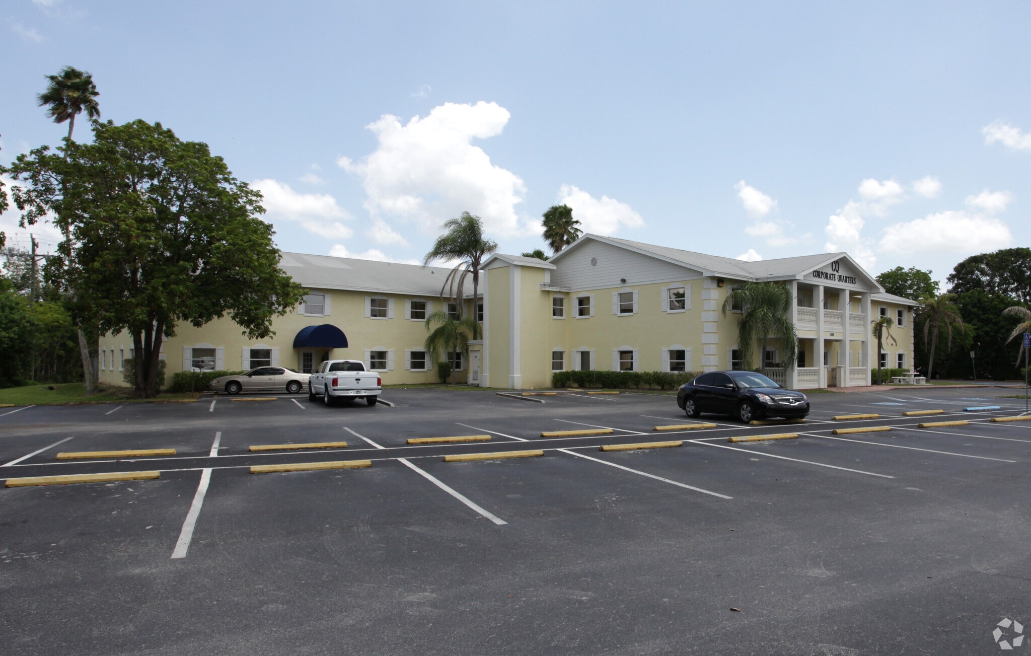 13180 N Cleveland Ave, North Fort Myers, FL à vendre Photo principale– Image 1 sur 10
