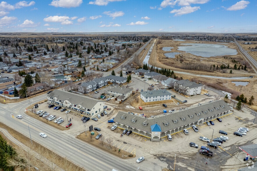 95 Brent Blvd, Strathmore, AB à louer - Aérien – Image 3 sur 5