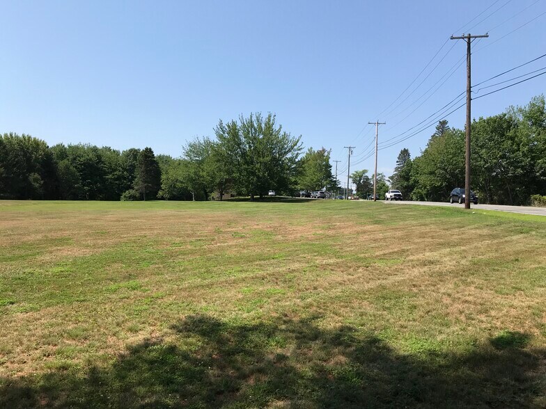 556 U.S. Rte 1, Scarborough, ME à vendre - Photo de l’immeuble – Image 3 sur 3