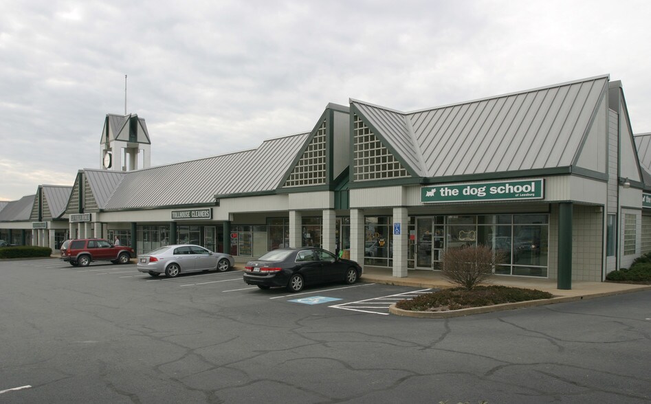 305 E Market St, Leesburg, VA à louer - Photo de l’immeuble – Image 2 sur 11