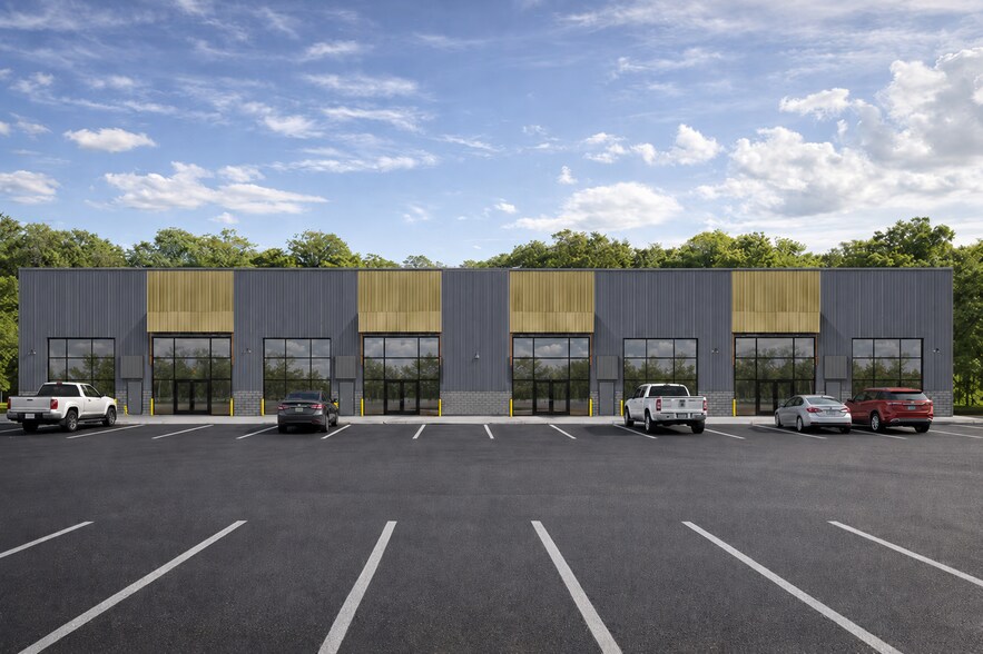 205 – 215 Commercial Dr., Rincon, GA à louer - Photo principale – Image 1 sur 13