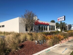 7430 Tamiami Trl, Sarasota, FL à louer Photo intérieure– Image 2 sur 2