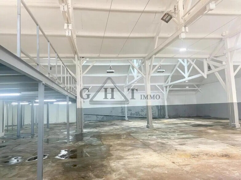 Industriel/Logistique dans Corbeil-Essonnes à vendre - Photo de l’immeuble – Image 2 sur 17