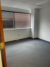 25 Bala Ave, Bala Cynwyd, PA à louer Photo intérieure– Image 2 sur 3