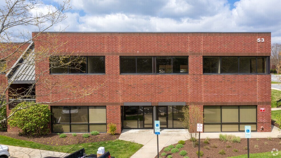 47 Loveton Cir, Sparks, MD à louer - Photo de l’immeuble – Image 3 sur 8