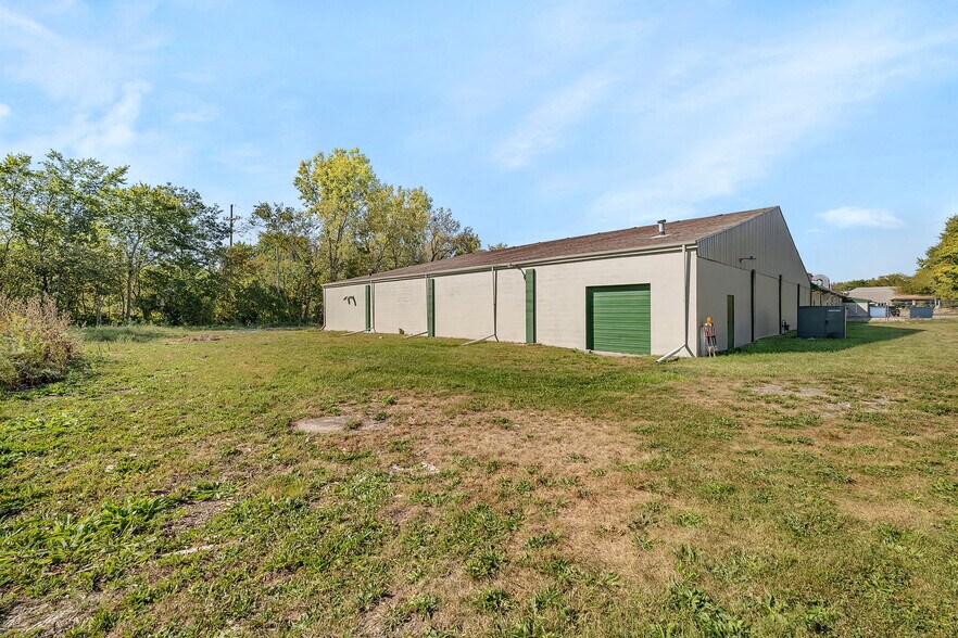 1220 Richards St, Joliet, IL à louer - Autre – Image 3 sur 5