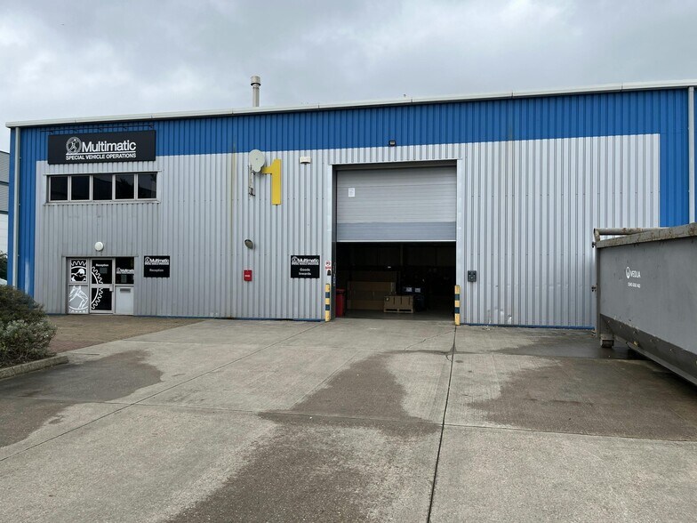 Spitfire Clos, Coventry à louer - Photo de l’immeuble – Image 2 sur 9