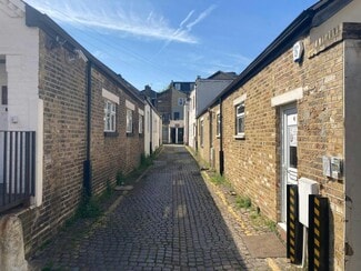 Plus de détails pour 4 The Broadway, Londres - Local commercial à louer