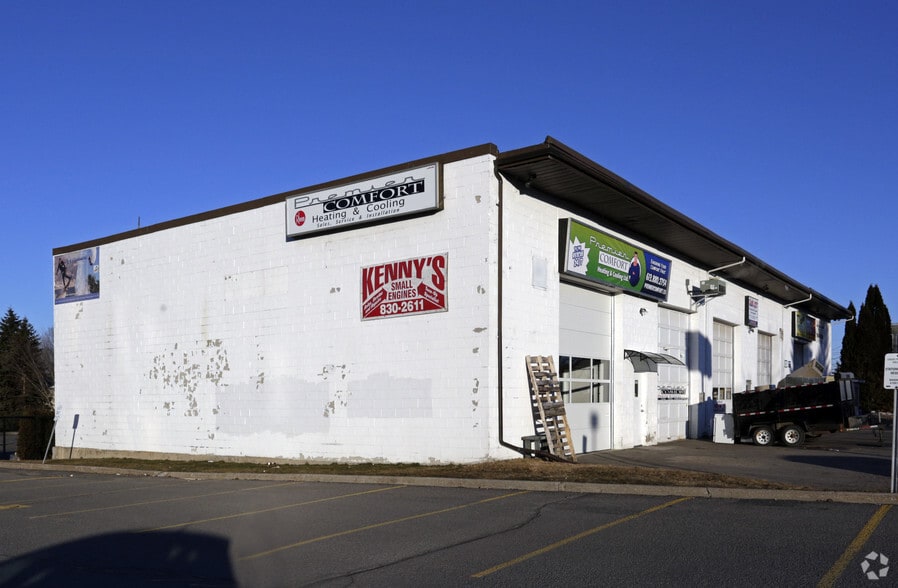 1237-1243 Cousineau St, Ottawa, ON à vendre - Photo de l’immeuble – Image 1 sur 8