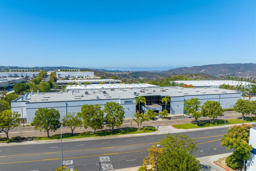 12250 Kirkham Rd, Poway, CA à louer - Photo de l’immeuble – Image 3 sur 4