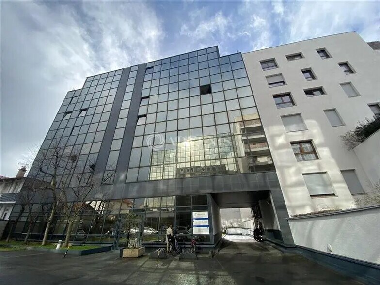 Bureau dans Ivry-sur-Seine à louer - Photo de l’immeuble – Image 1 sur 9