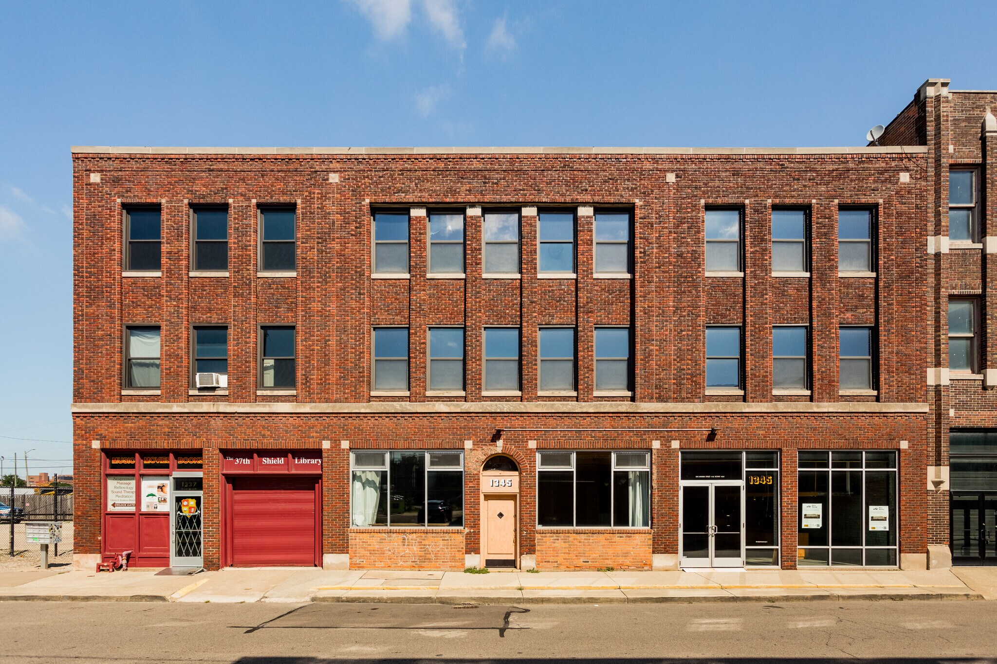 1337-1345 Division St, Detroit, MI à vendre Photo de l’immeuble– Image 1 sur 13