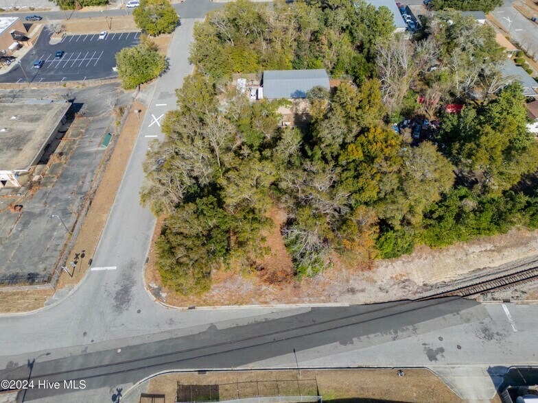 1313 6th st, Wilmington, NC à vendre - Photo de l’immeuble – Image 2 sur 24