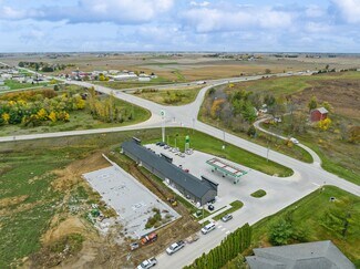 Plus de détails pour 100 Chestnut -1, West Branch, IA - Local commercial à louer