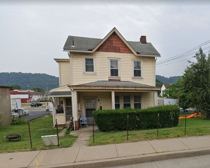 1507 5th Ave, Coraopolis, PA à vendre - Photo principale – Image 1 sur 2