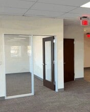 1050 Central Expy S, Allen, TX à louer - Vidéo sur l’annonce professionnelle 