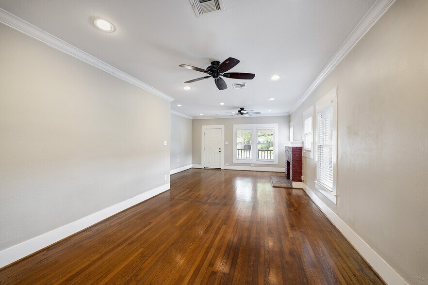 1236 W Gray St, Houston, TX à vendre - Photo intérieure – Image 3 sur 12