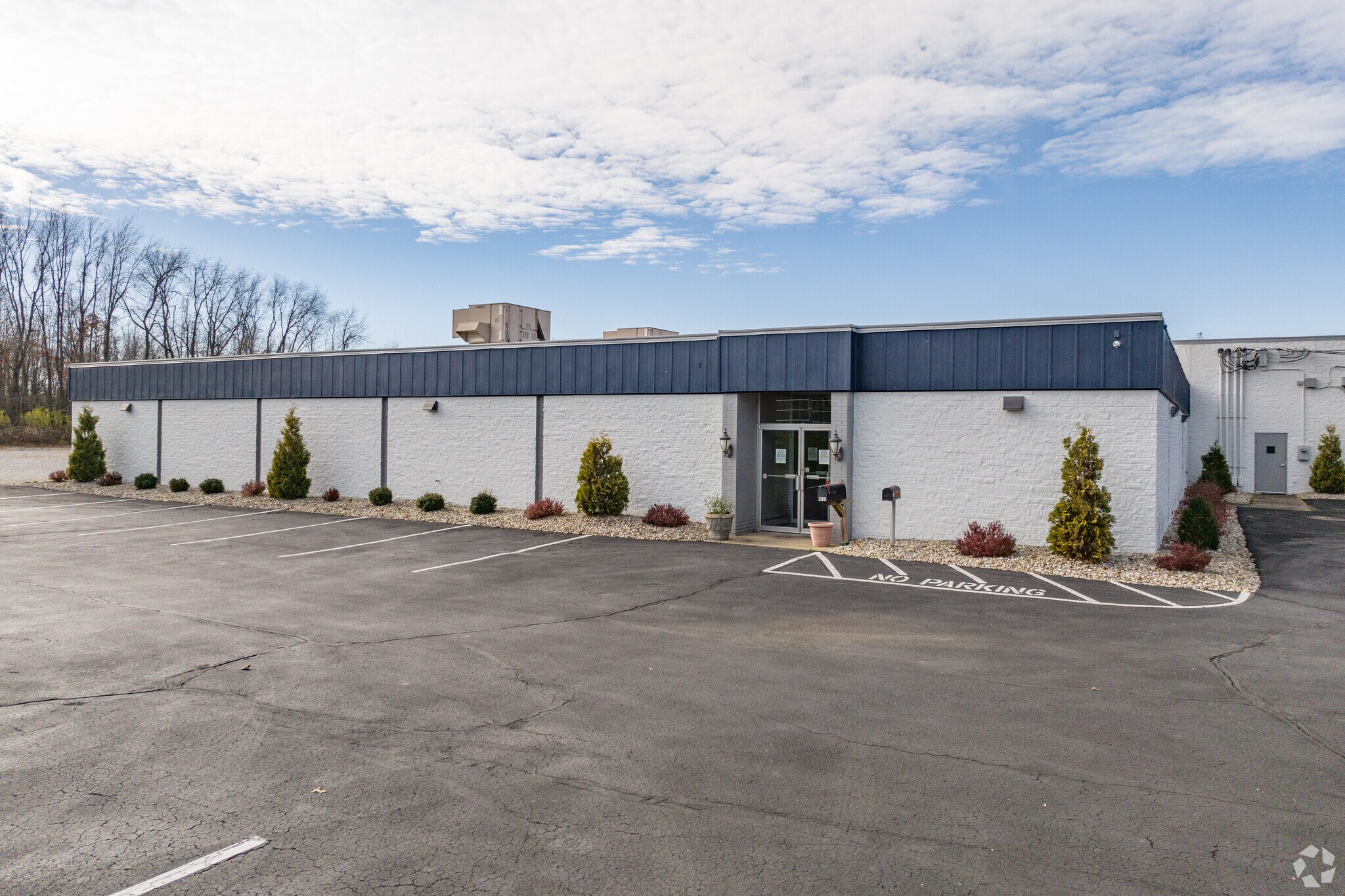 3960 Summit Rd, Norton, OH à louer Photo de l’immeuble– Image 1 sur 23