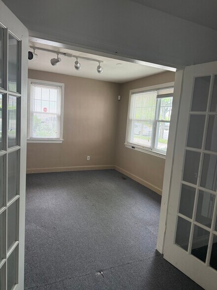 728-740 E Haverford Rd, Bryn Mawr, PA à louer - Photo de l’immeuble – Image 3 sur 14