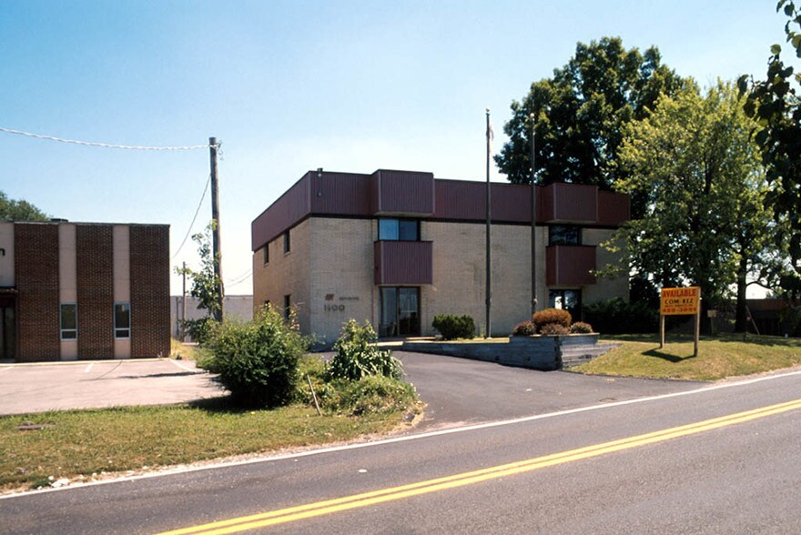 1600 N Warson Rd, Creve Coeur, MO à vendre - Photo de l’immeuble – Image 2 sur 36