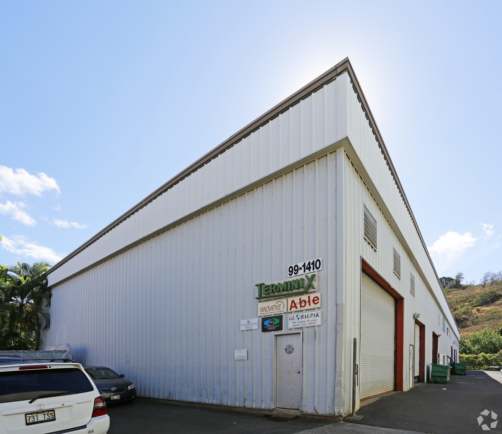 99-1410 Koaha Pl, Aiea, HI à louer Photo de l’immeuble– Image 1 sur 4