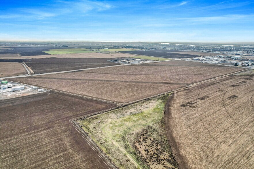 0 Wheeler Rd, Moses Lake, WA à vendre - Aérien – Image 1 sur 3
