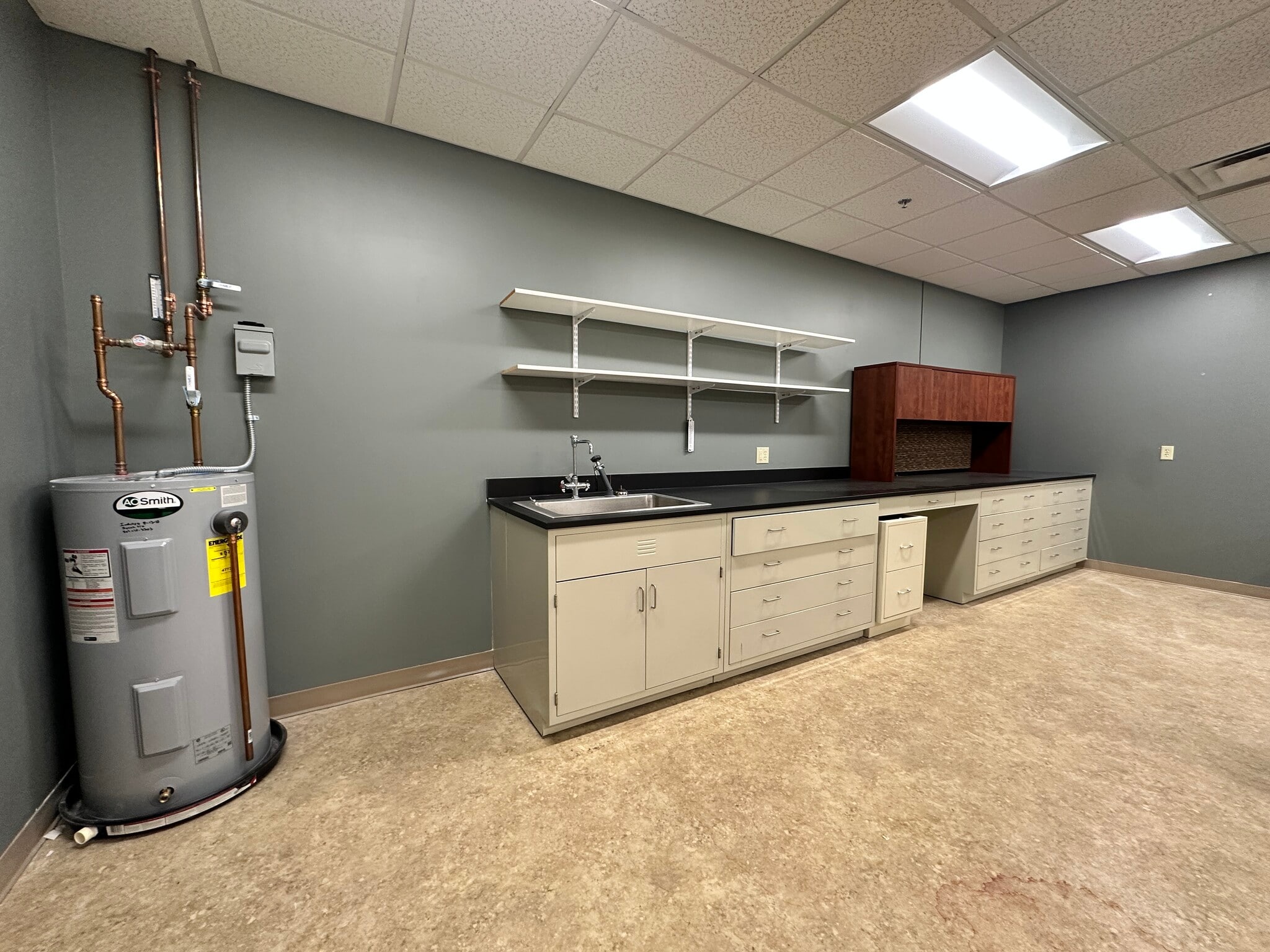 1961 Premier Dr, Mankato, MN à louer Photo de l’immeuble– Image 1 sur 13