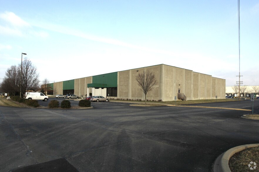 8203 National Tpke, Louisville, KY à vendre - Photo de l’immeuble – Image 3 sur 7