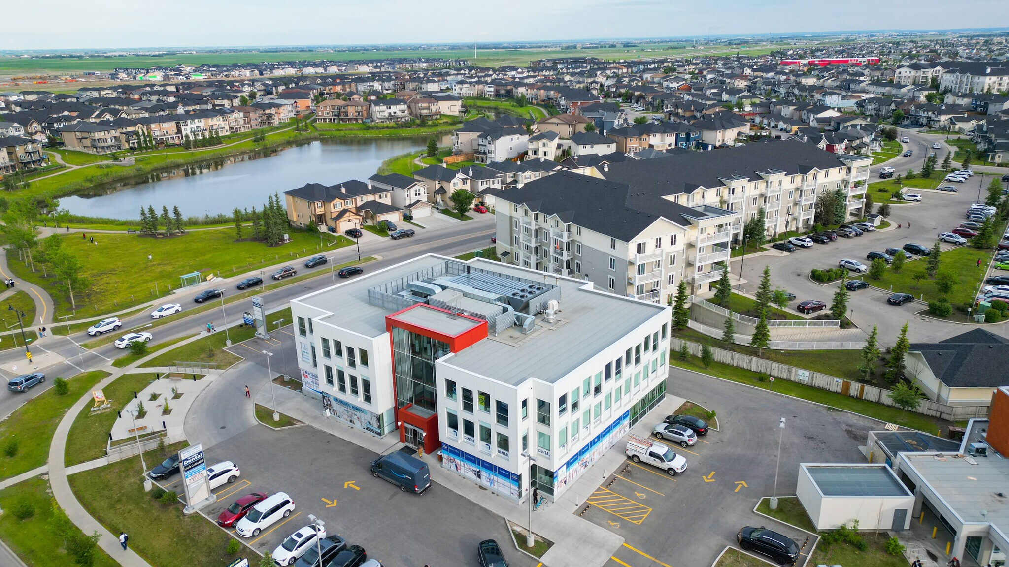 7171 80 Av NE, Calgary, AB à louer Photo de l’immeuble– Image 1 sur 25